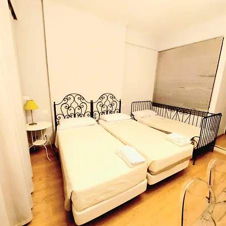 Vanity - 4 Bedrooms With 4 Bathrooms - Ac & Wifi * Řím